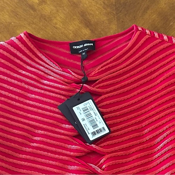 Giorgio Armani women's striped Twisted -Cutout Top - Picture 5 of 6